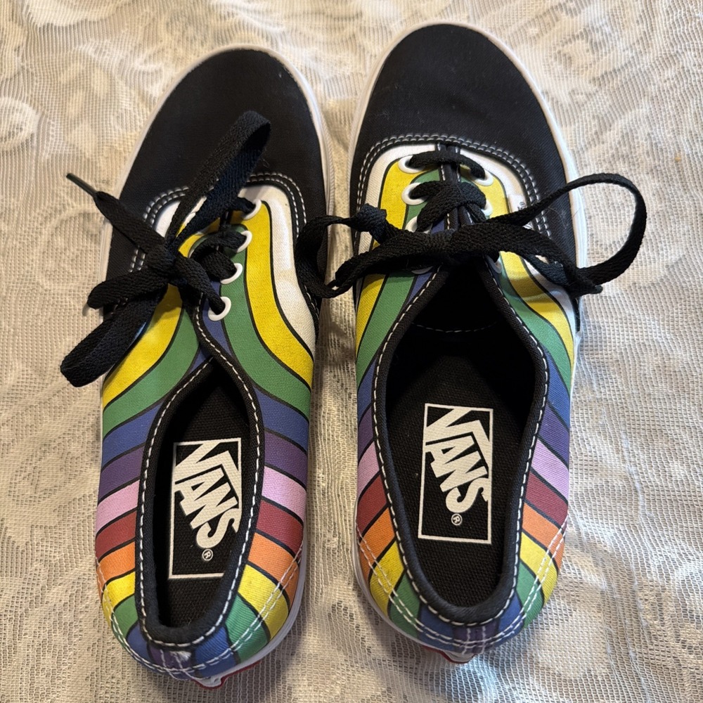 NWOB Vans Refract Rainbow Skater Sneakers Whimsigoth  GRUNGE W6.5/M5 Authentic